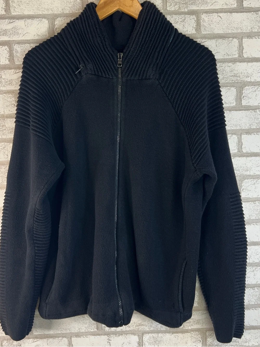 Armani Exchange Men’s Black Ribbed Zip-Up Sweater Jacket